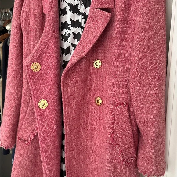 Vintage CAbi pink pea coat with black and white lining, covered buttons,pockets - Picture 3 of 6